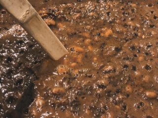 E depois de um bom tempo de repouso, em breve um novo lote do shoyu Koyoshomu 👹

#shoyu
#shoyuartesanal 
#koyoshomu